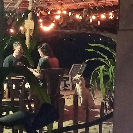 Akoya Beach Park And Cottages Locaroc Esterno foto