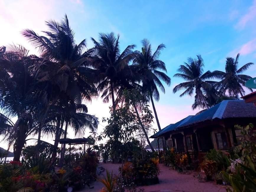 Akoya Beach Park And Cottages Locaroc Esterno foto