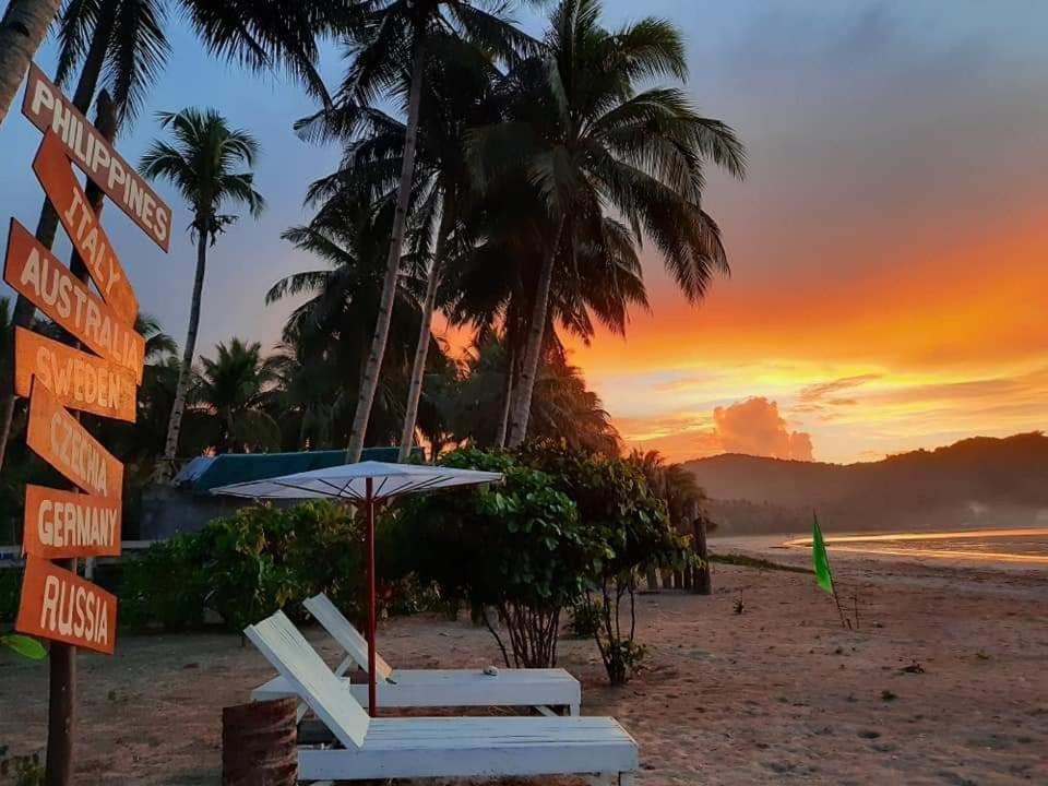 Akoya Beach Park And Cottages Locaroc Esterno foto
