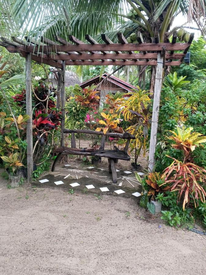 Akoya Beach Park And Cottages Locaroc Esterno foto
