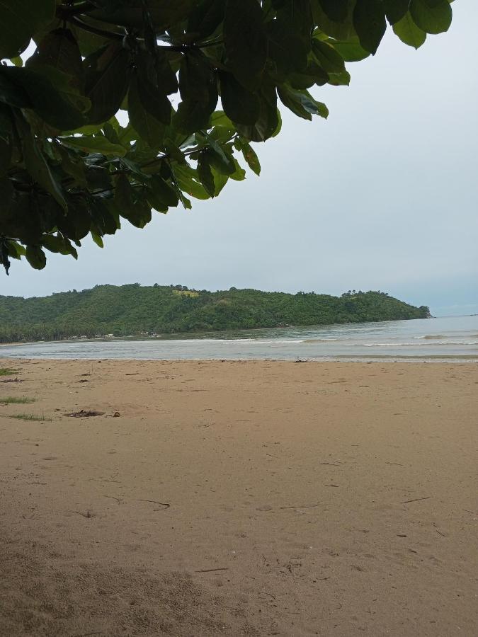 Akoya Beach Park And Cottages Locaroc Esterno foto