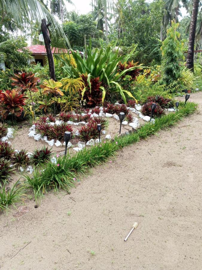 Akoya Beach Park And Cottages Locaroc Esterno foto