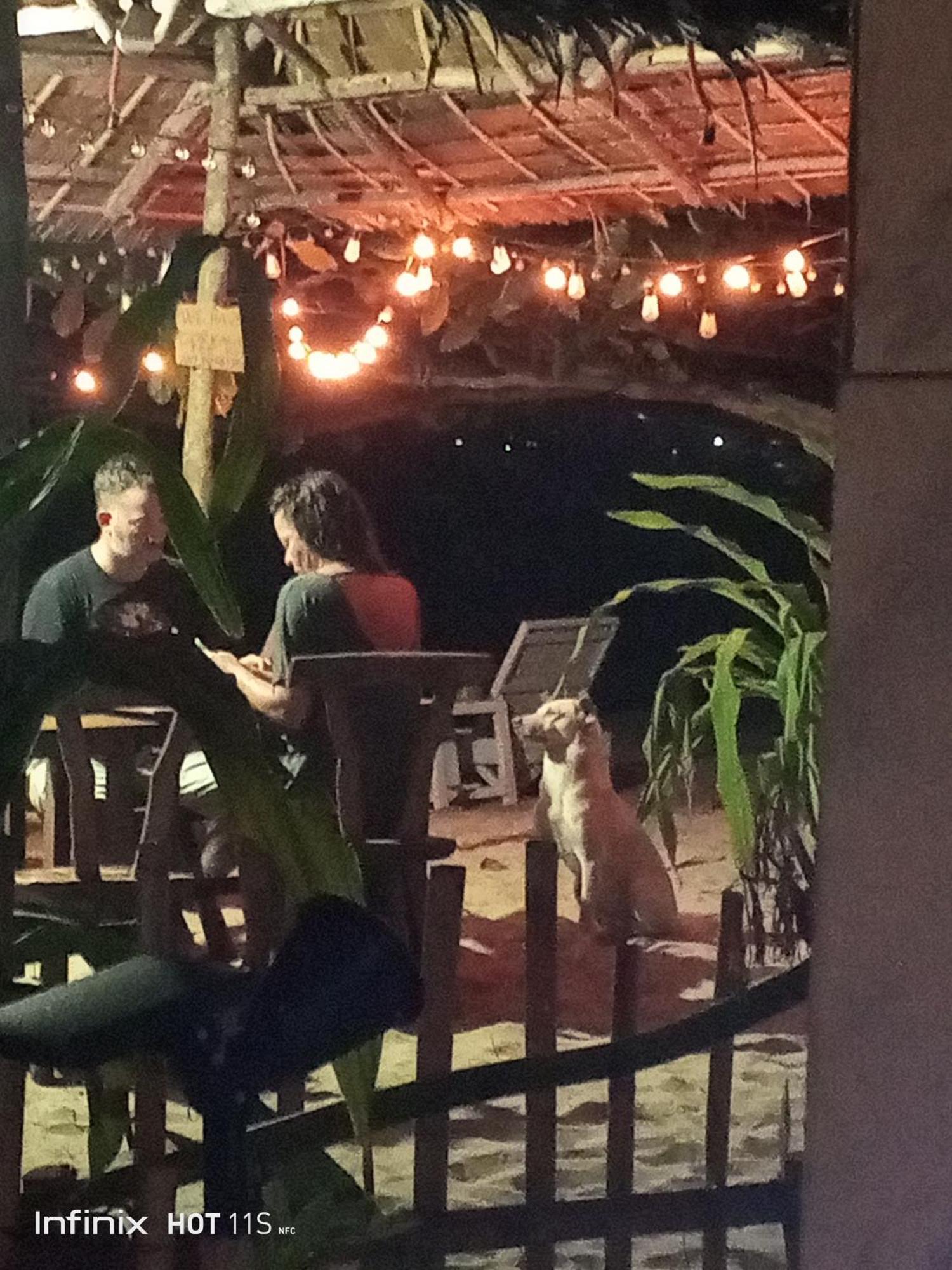 Akoya Beach Park And Cottages Locaroc Esterno foto