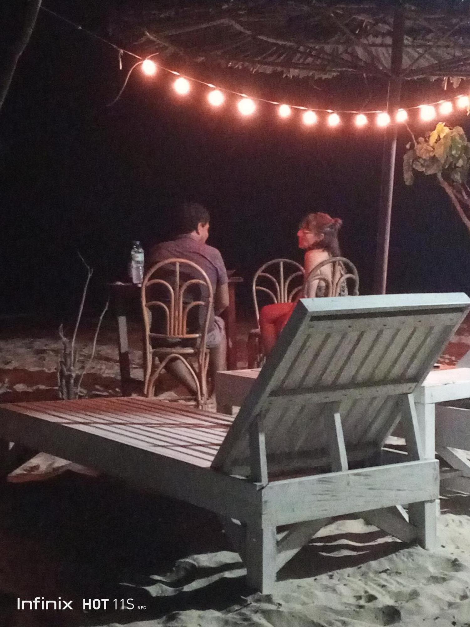 Akoya Beach Park And Cottages Locaroc Esterno foto