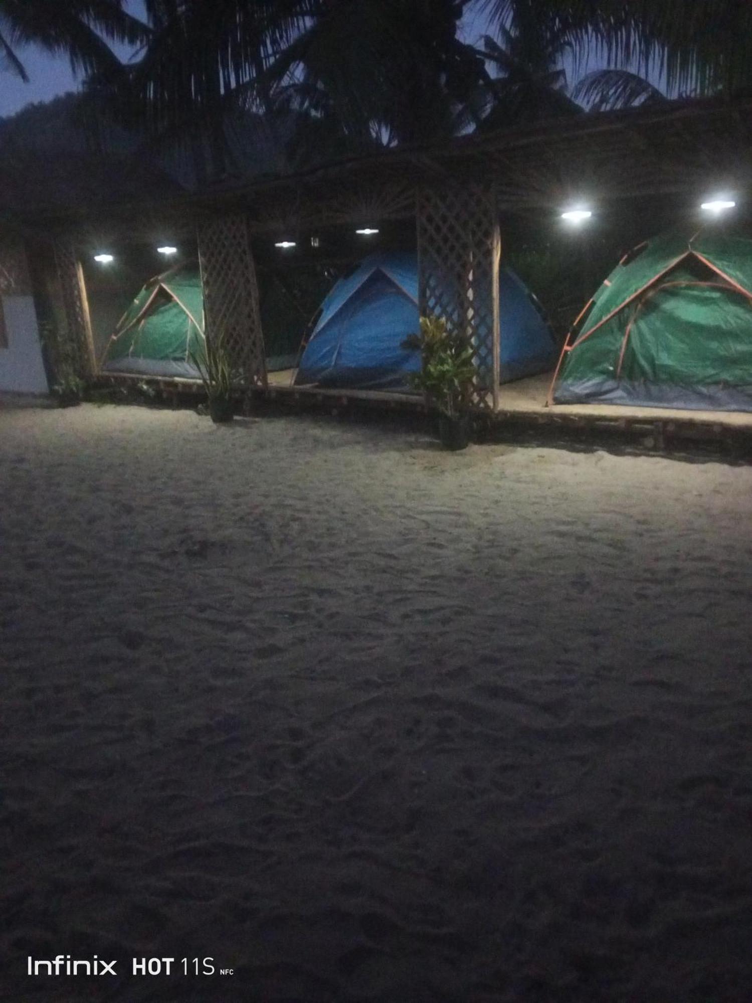 Akoya Beach Park And Cottages Locaroc Esterno foto