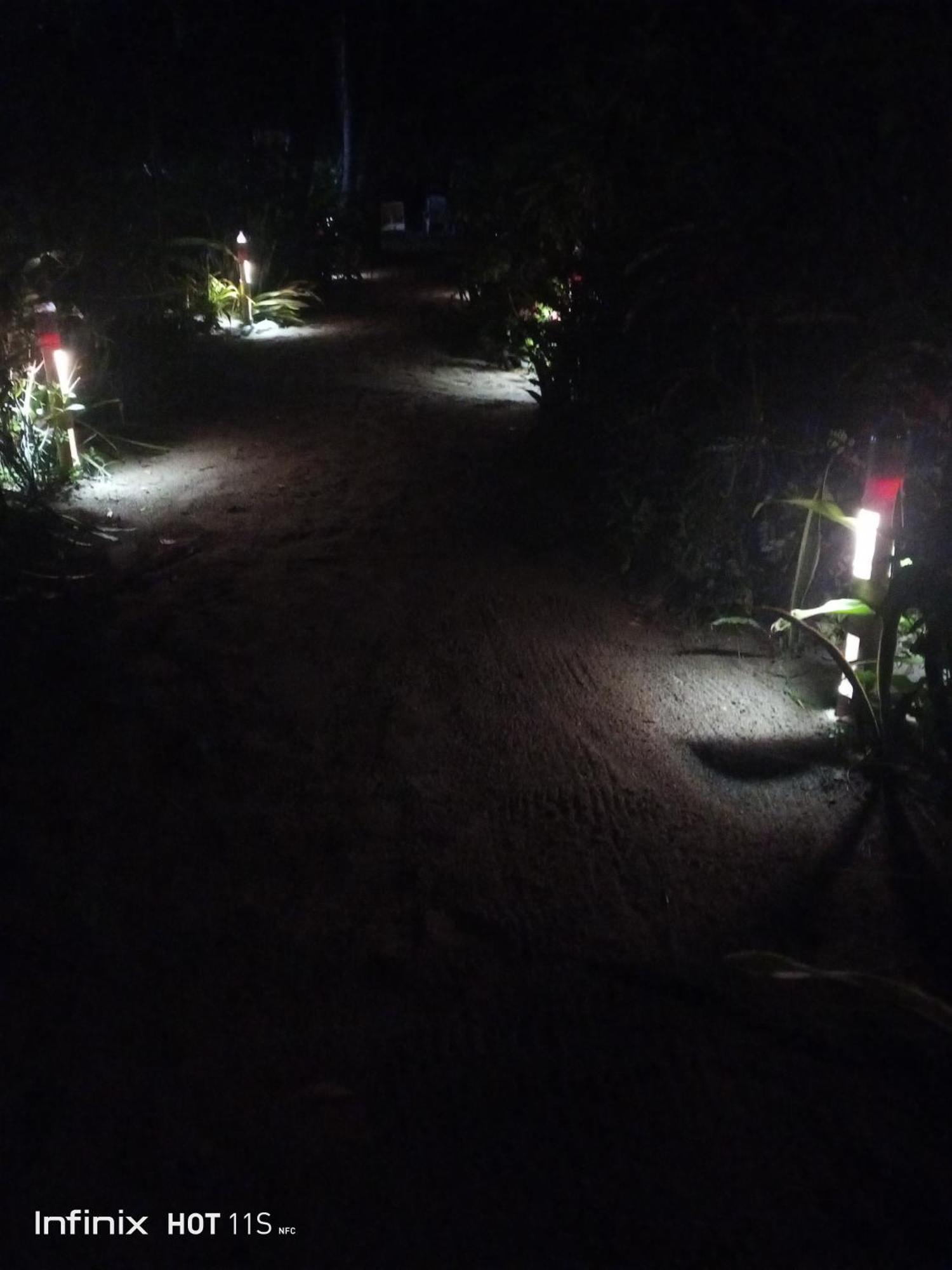 Akoya Beach Park And Cottages Locaroc Esterno foto