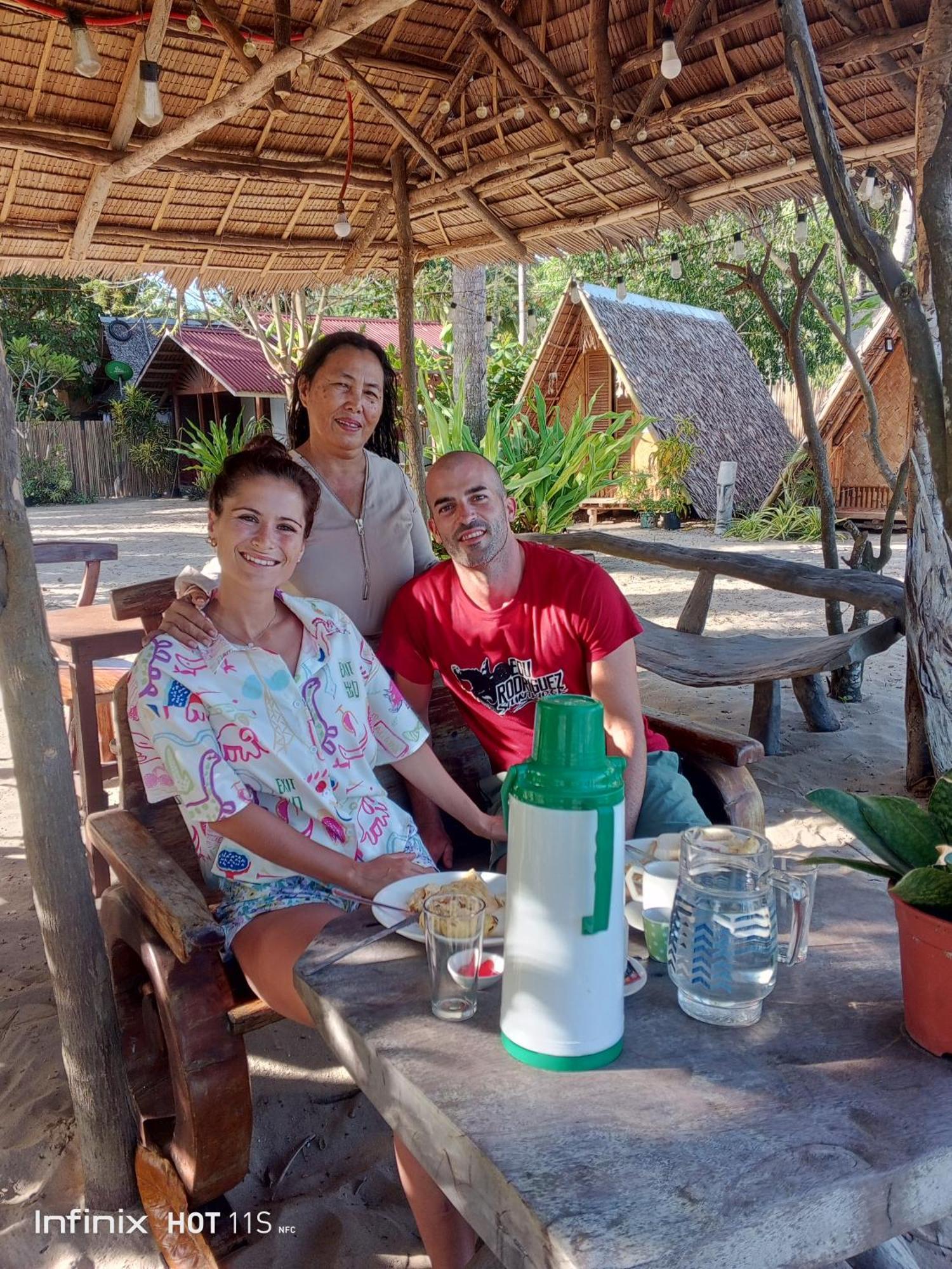 Akoya Beach Park And Cottages Locaroc Esterno foto